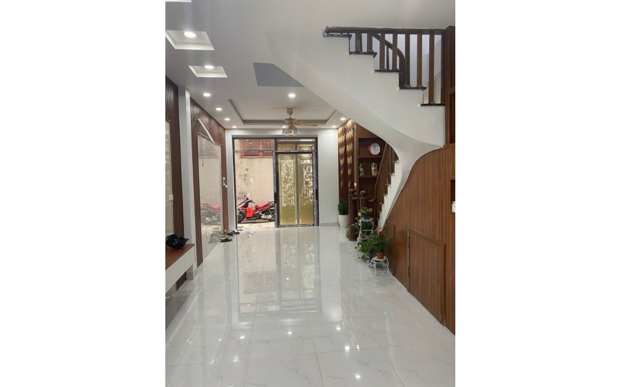 Phúc Lợi nhà Mới-Đẹp 60.2m2, 4 tầng, mặt tiền 5.26m,4.5 tỷ Long Biên.